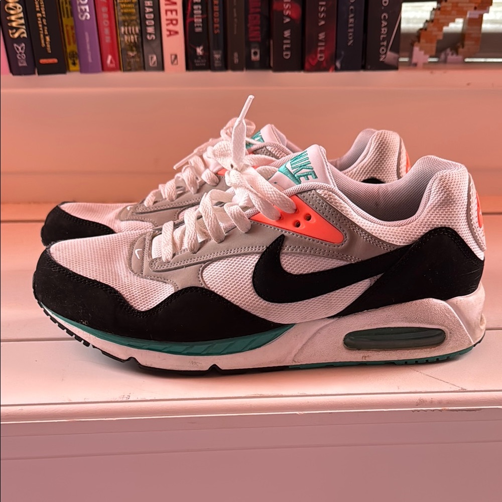 Nike Air Max Retro White Black Teal Sneakers